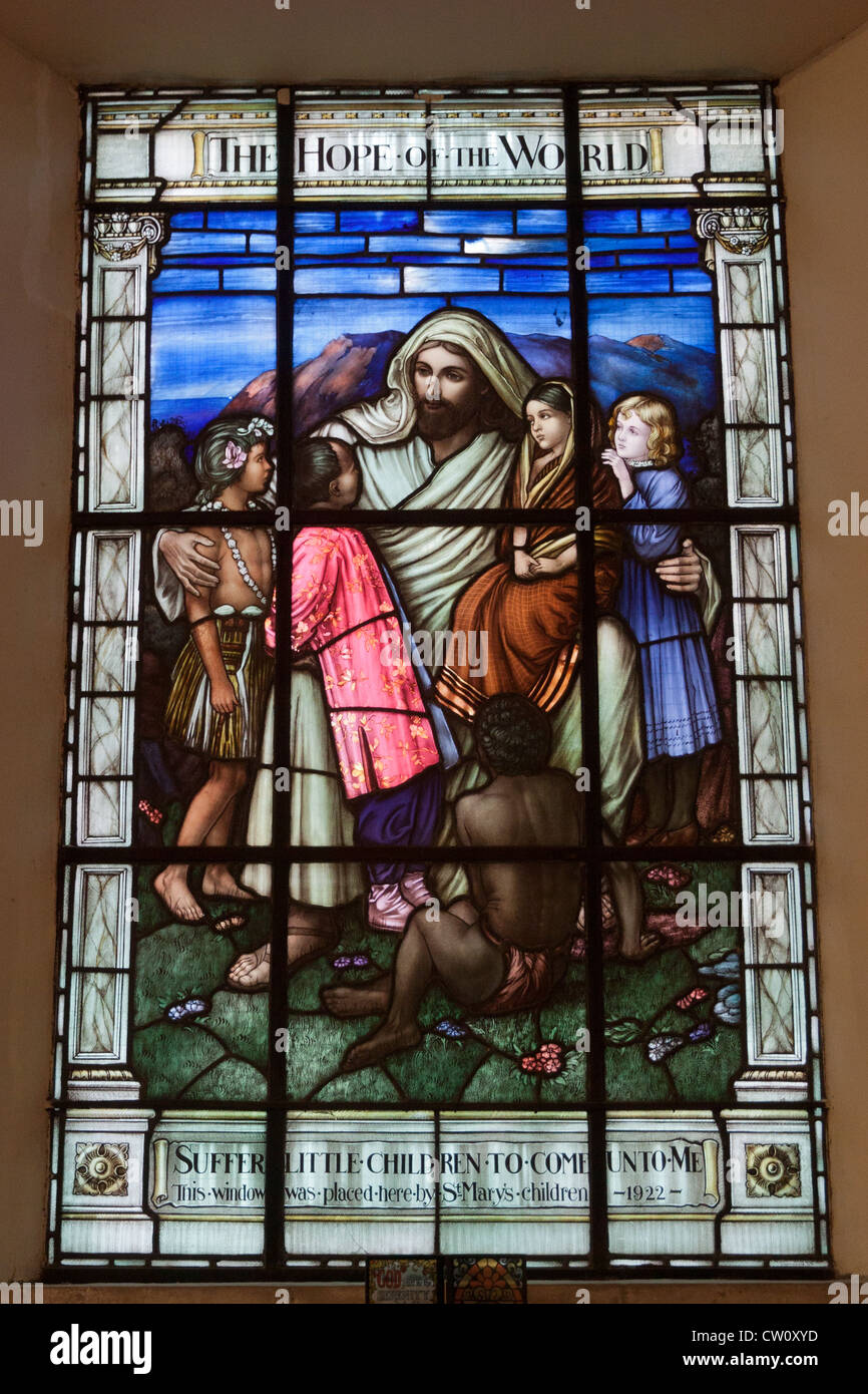 Glasfenster in St. Marien Pfarrkirche Weymouth Stockfoto