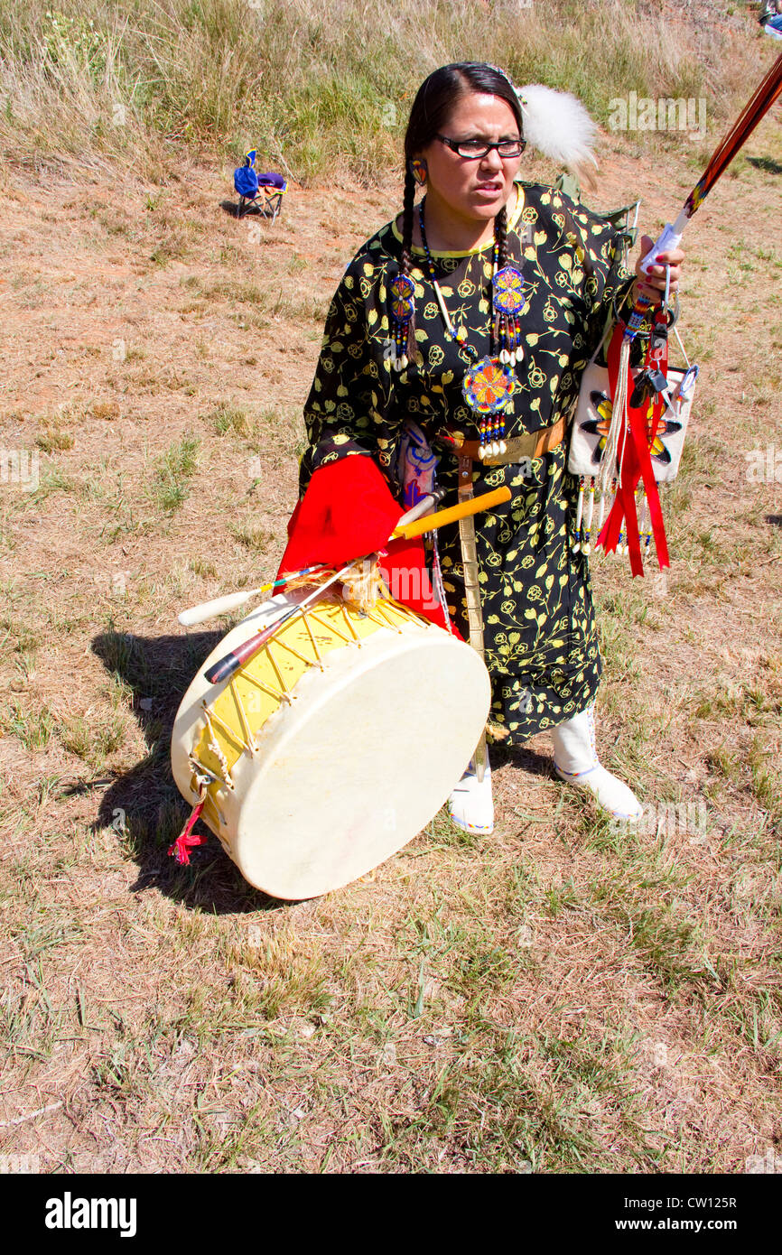 Indianer Kostüm, 1867 Vertrag von Medicine Lodge Reenactment, Vertrag Pageant, Peace Memorial Park, Medicine Lodge, KS, USA Stockfoto