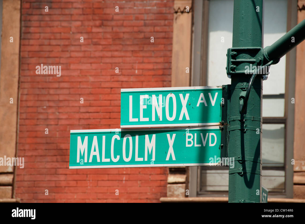 Malcolm X Boulevard Lenox Avenue in Harlem New York City Manhattan Vereinigte Staaten von Amerika Stockfoto