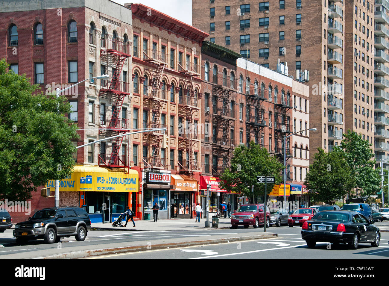 Malcolm X Boulevard Lenox Avenue in Harlem New York City Manhattan Vereinigte Staaten von Amerika Stockfoto