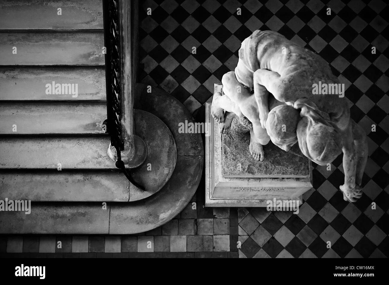 Arles, Frankreich - 2012. Innenansicht des alten Gebäudes. Stockfoto
