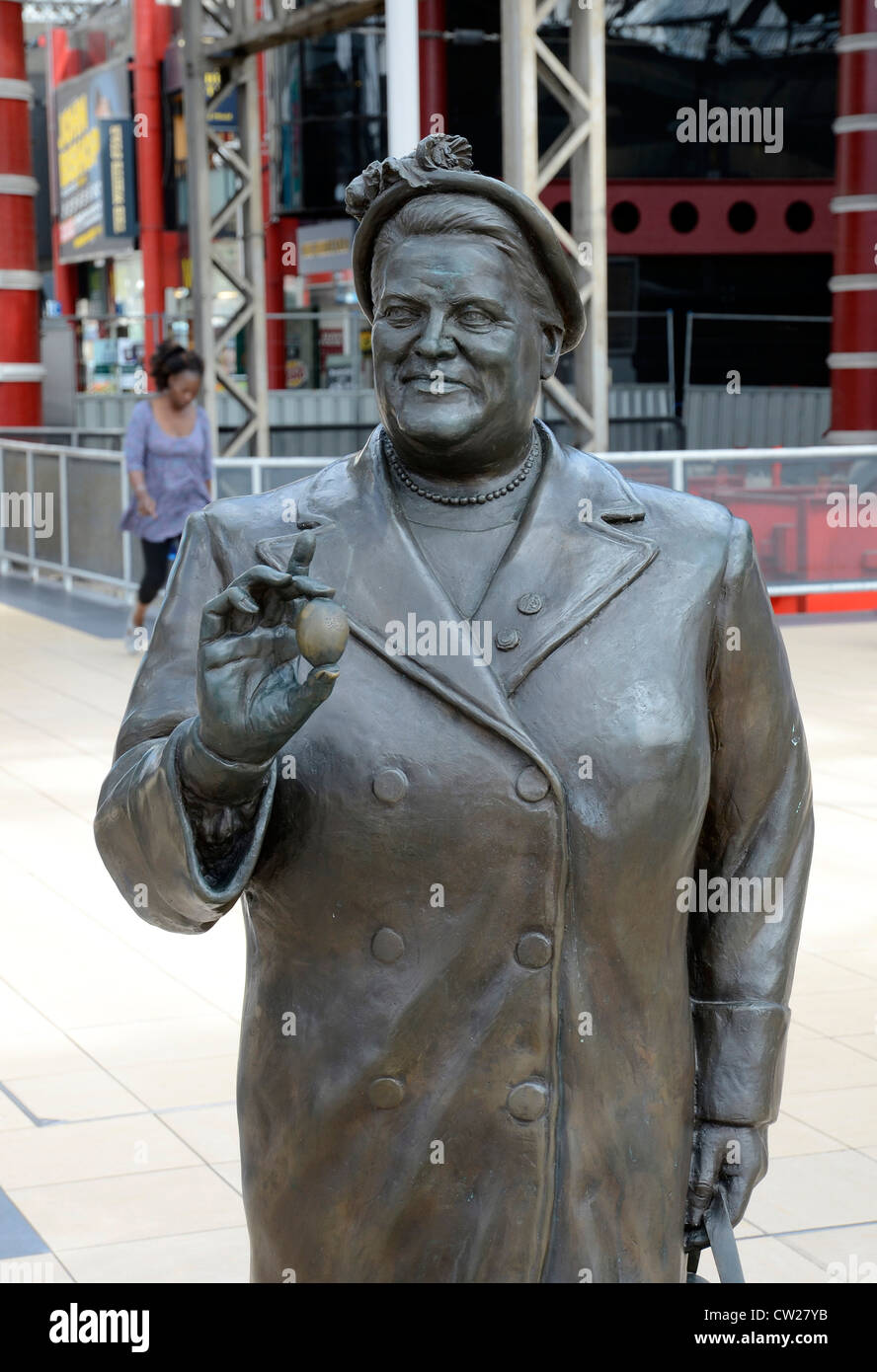 Die Statue des "Bessie Braddock" berühmte Liverpool Politiker Stockfoto