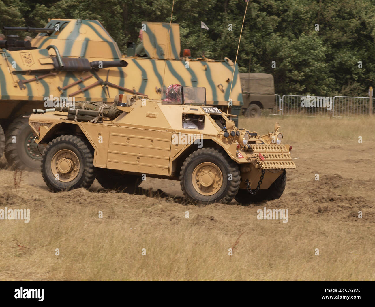 Der Ferret Mk1 „Delilah“ ist ein gepanzertes Aufklärungsfahrzeug, das vom Militär zur Aufklärung und Überwachung eingesetzt wird. Er ist mit einem leistungsstarken Motor und einer Panzerung ausgestattet, die Mobilität und Schutz in feindlichen Umgebungen bietet. Stockfoto