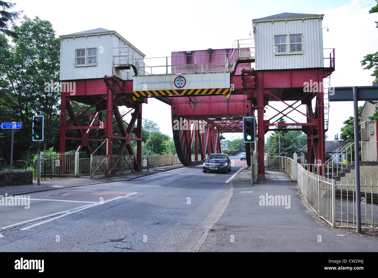 Die Inchinnan / Renfrew Bascule bridge über den White Cart-Fluss Stockfoto