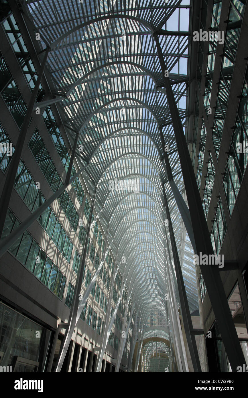 Toronto Bürogebäude Innenhof BCE Place Galleria Stockfoto