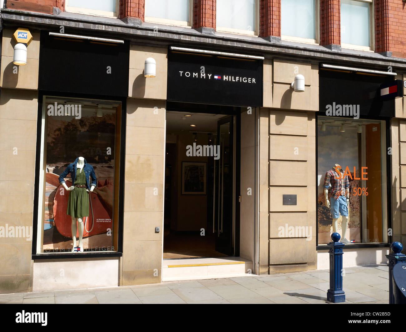 Tommy Hilfiger Store in King Street Manchester UK Stockfoto