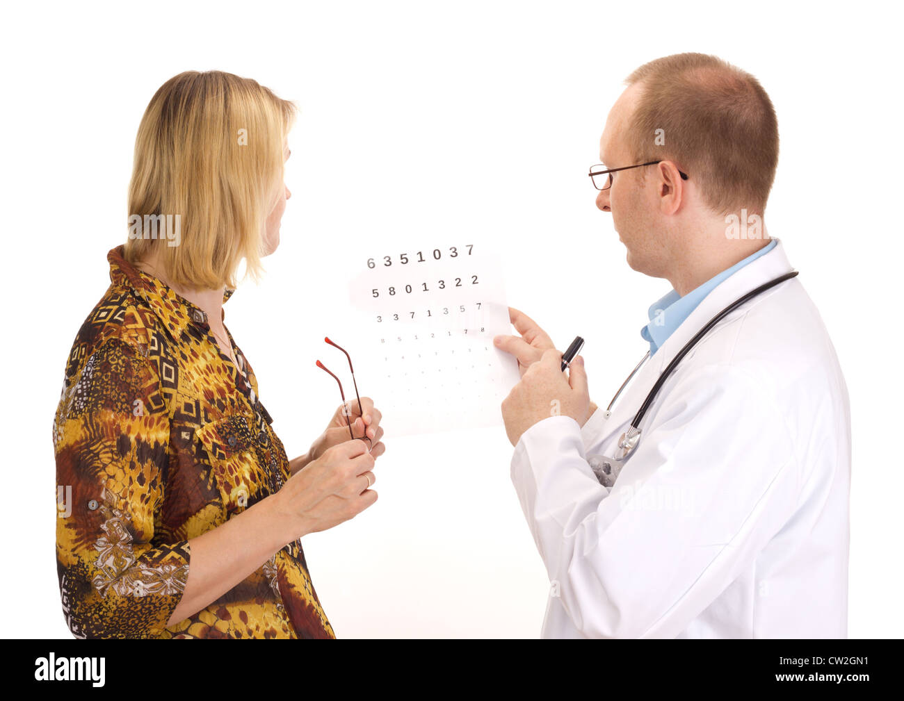 Patienten durch einen Augenarzt Stockfoto