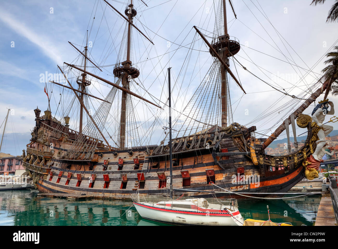 Piraten Sie-Schiff, Roman Polanski, Porto Antico, Genua, Ligurien, Italien  Stockfotografie - Alamy