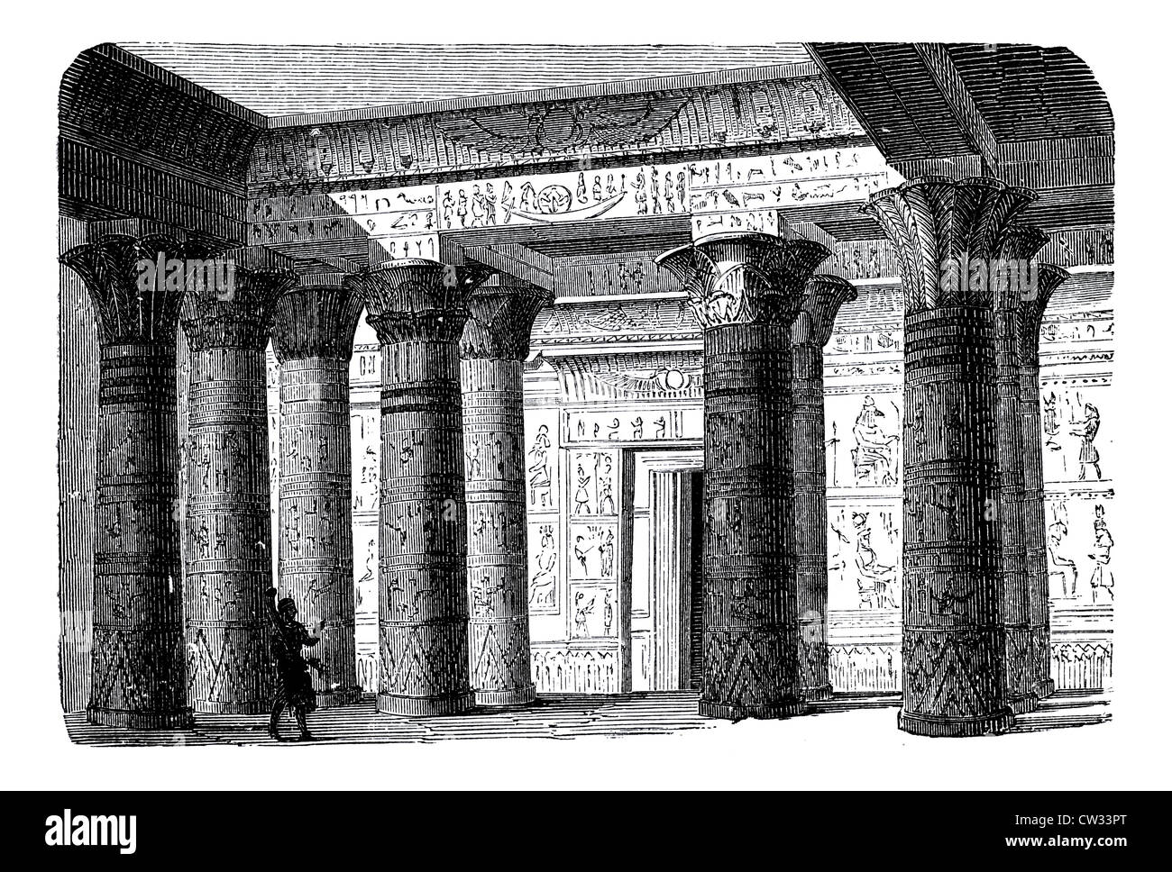 Säulenhalle des Osiritempel in Pilak Stockfoto