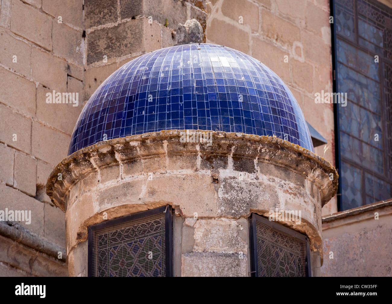 El Puerto De Santa Maria, Andalusien, Spanien, Europa. Blau gekachelten Kuppel-Dach-Funktion auf die Iglesia Mayor Prioral. [Priory-Kirche] Stockfoto