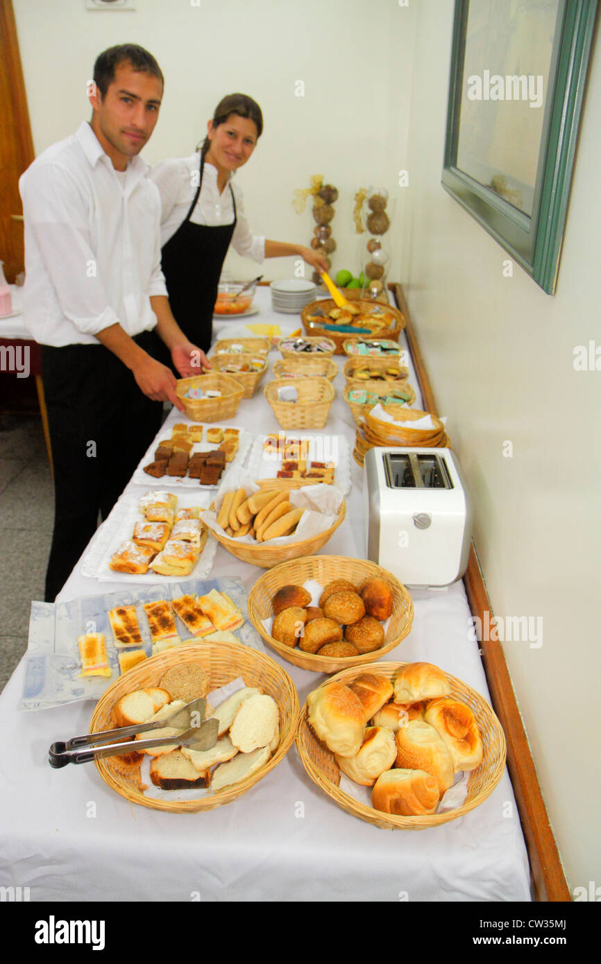 Buenos Aires Argentinien, Avenida de Mayo, Gran Hotel Vedra, Mittelklassehotel, Hotels, Gastfreundschaft, Speisesaal, kontinentales Frühstück, Brot, Toast, Gebäck, Buffet Stockfoto