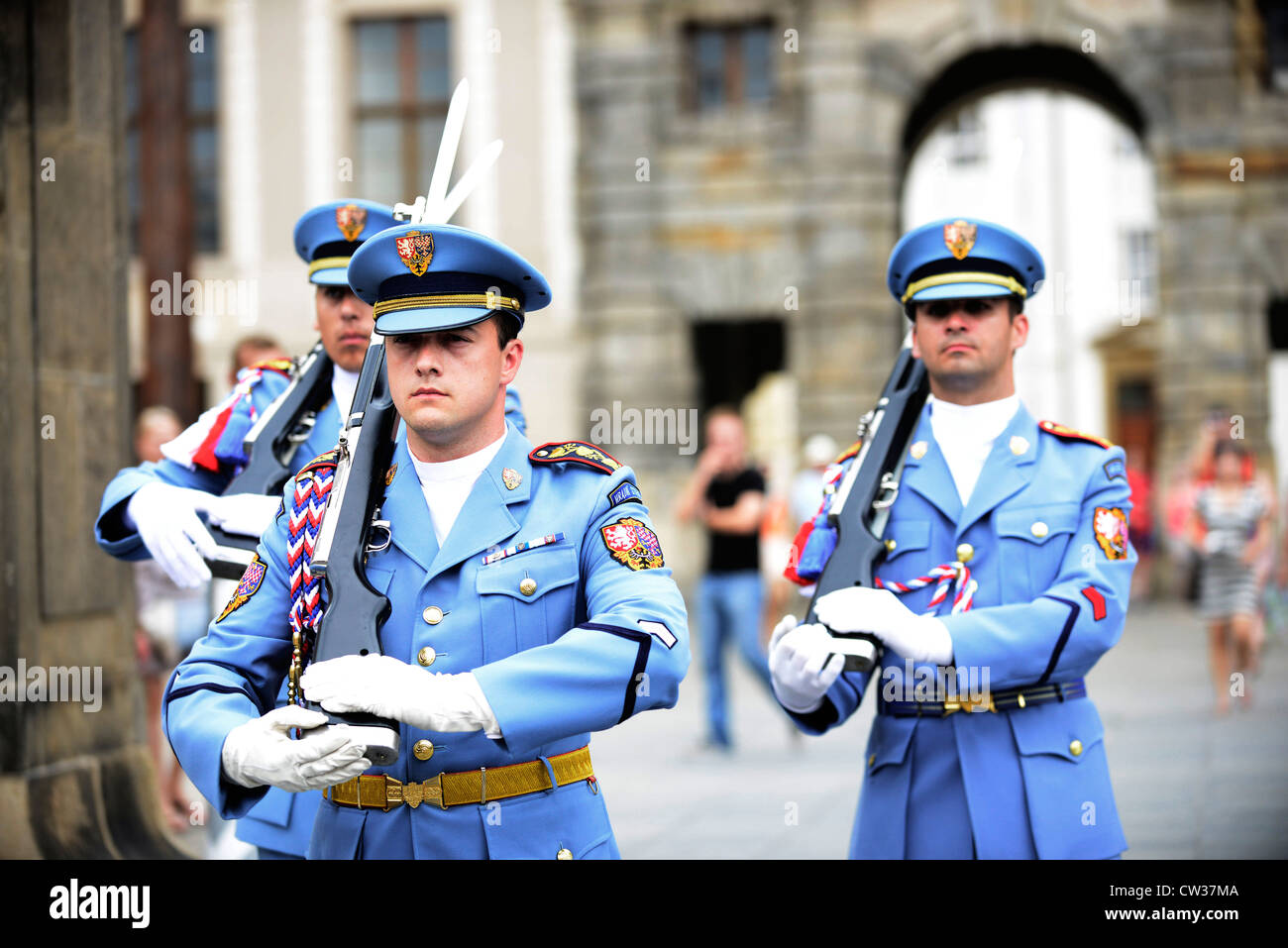 Änderung der Wachen auf der Prager Burg in Prag. Stockfoto