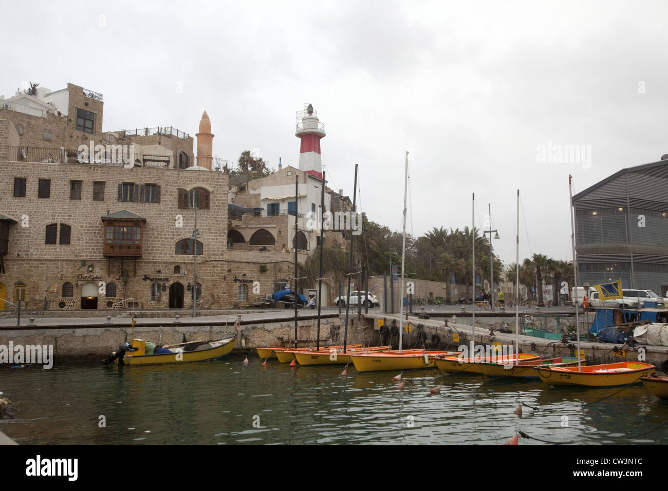 Leuchtturm und Hafen in der Altstadt von Jaffa, Israel Stockfoto