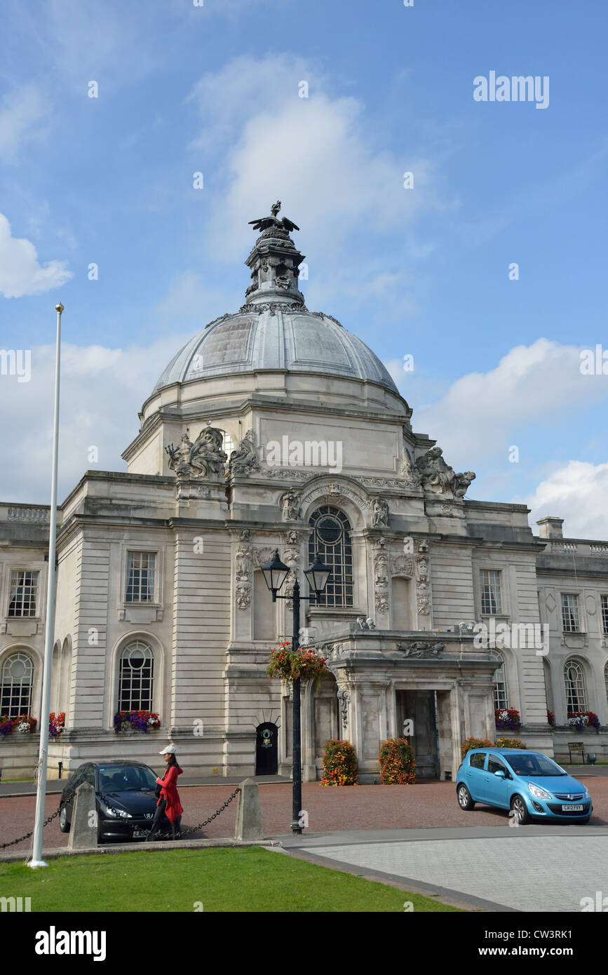 Cardiff City Hall, Cathays Park, Cardiff, Südwales, Wales, Vereinigtes Königreich Stockfoto
