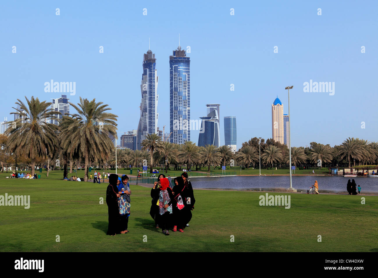 3528. downtown Dubai von Safa Park, Dubai, Vereinigte Arabische Emirate. Stockfoto