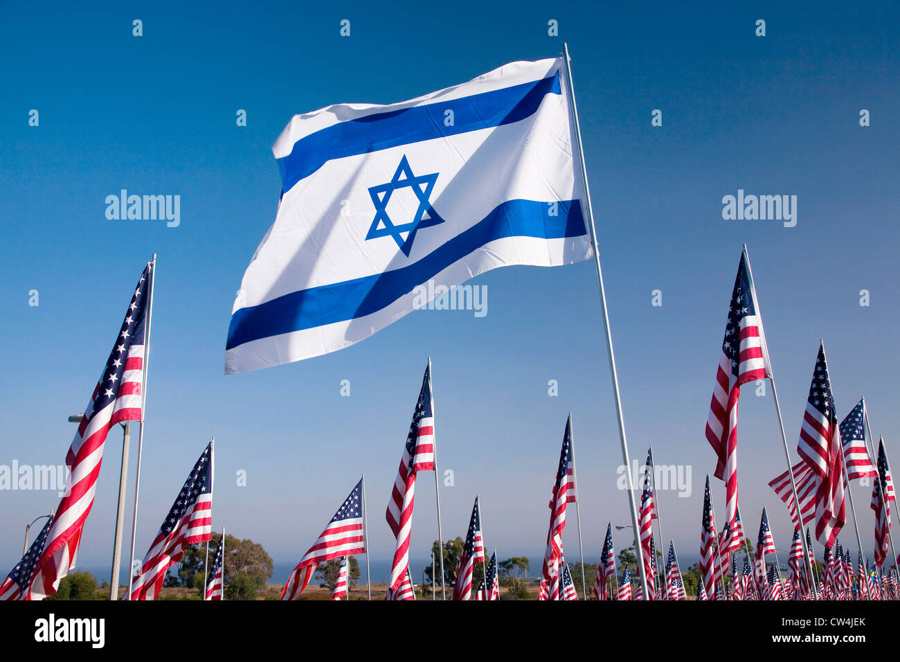Israelische Flagge unter 3000 Flaggen, 11. September 2009, Malibu CA Stockfoto