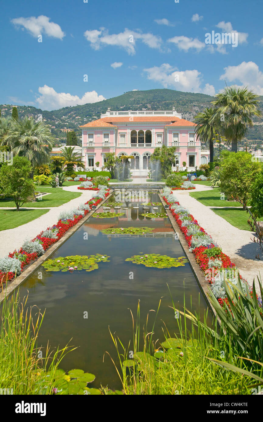Die Gärten und die Villa Ephrussi de Rothschild, Saint-Jean-Cap-Ferrat, Frankreich Stockfoto