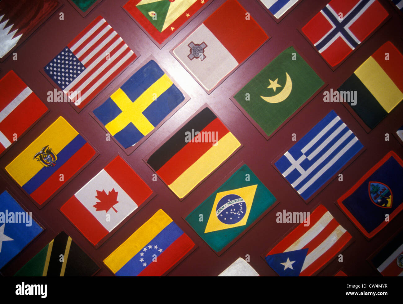 Globale internationale Flaggen Stockfoto