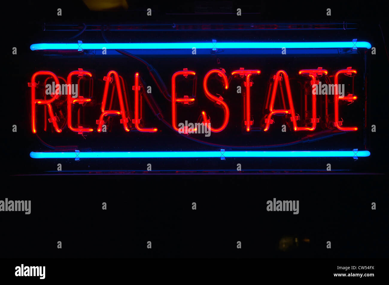 Eine Leuchtreklame für Immobilien im Anza Borrego Springs, CA Stockfoto