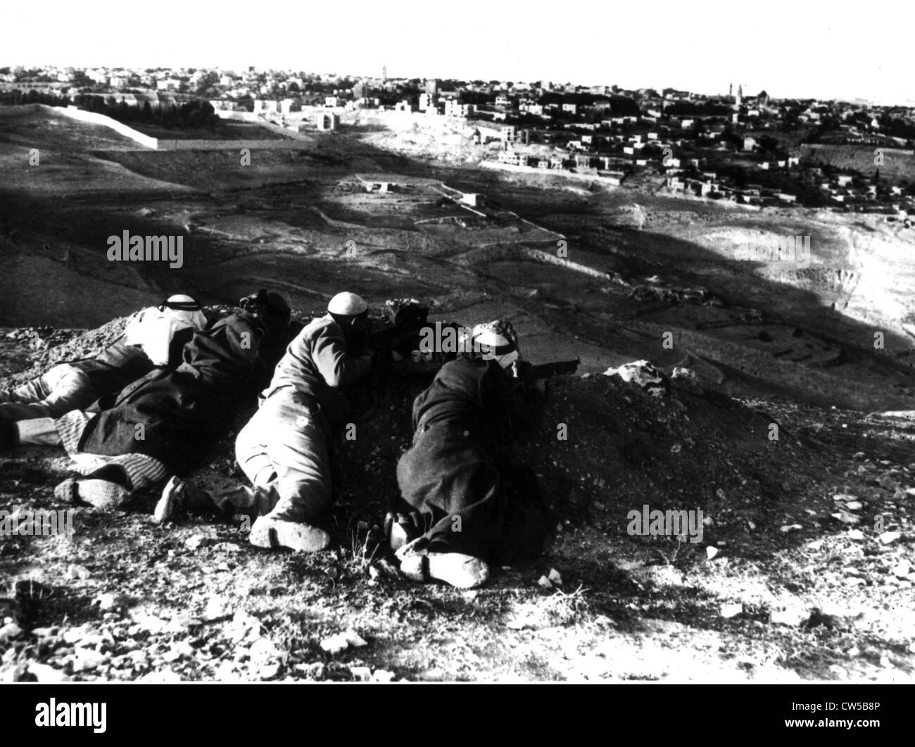 Jerusalem-Guerilla-Krieg zwischen Araber Juden eine arabische Post gegründet starken jüdischen Angriff gegen Dorf in Stockfoto