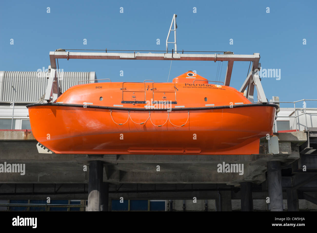 Ein vollständig geschlossenes Rettungsboot Stockfoto