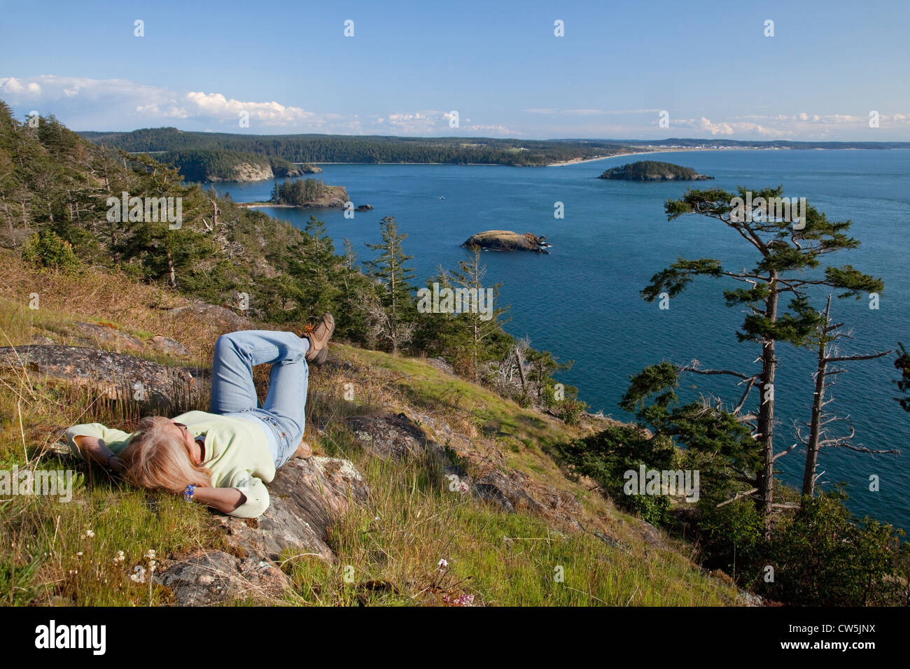 Wanderer Erholung auf Deception Pass State Park Washington, USA Stockfoto