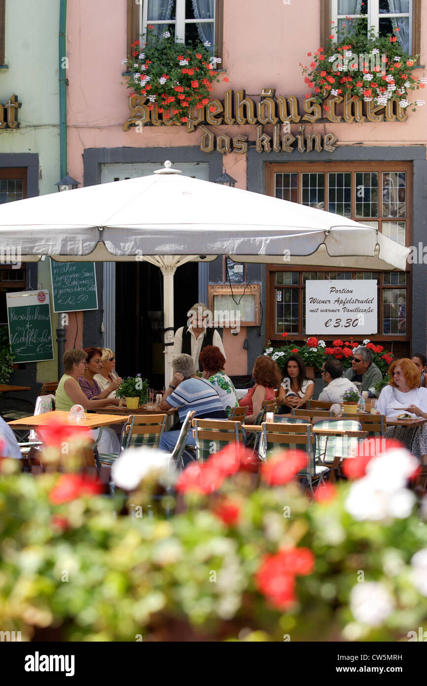 Köln, Restaurants in der Altstadt Stockfoto