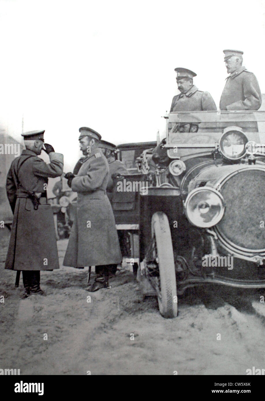 Welt Krieg I. Zar Nicholas II besuchen die Armeen von Polen und Galizien (1915) Stockfoto