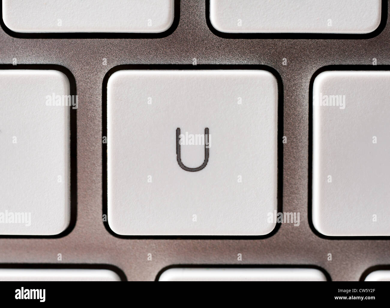 Buchstabe U auf einer Apple-Tastatur Stockfoto