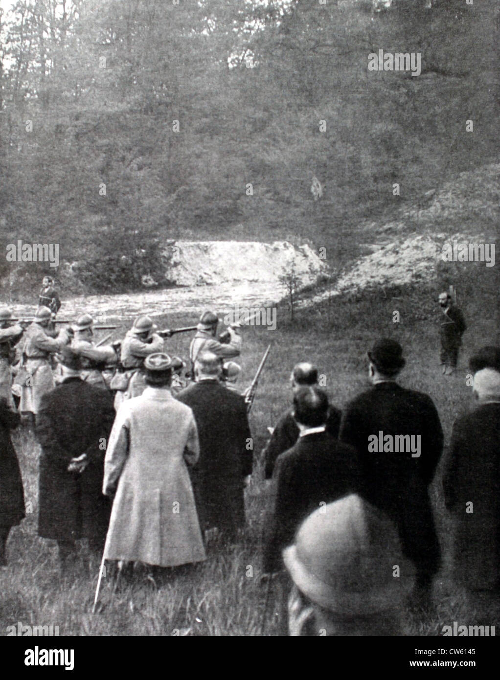 In Vincennes, die Ausführung von 4 Personen beschuldigt der kündigende Franzosen, die deutschen (1920) Stockfoto