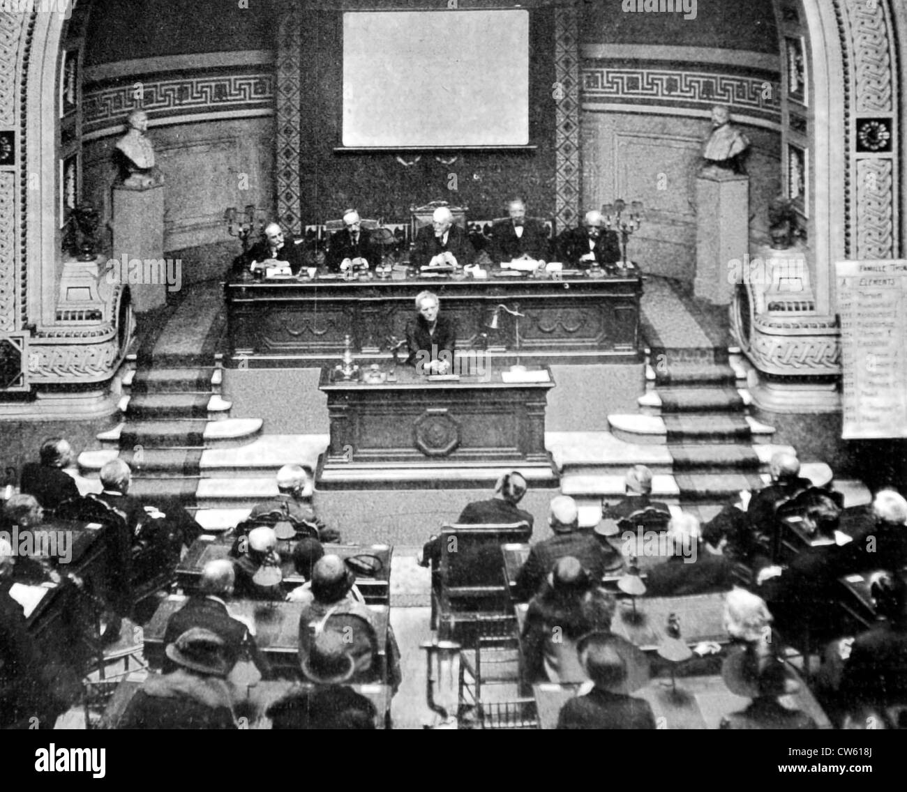 Marie Curie einen Vortrag über Radioaktivität an der Academy of Medicine (1925) Stockfoto