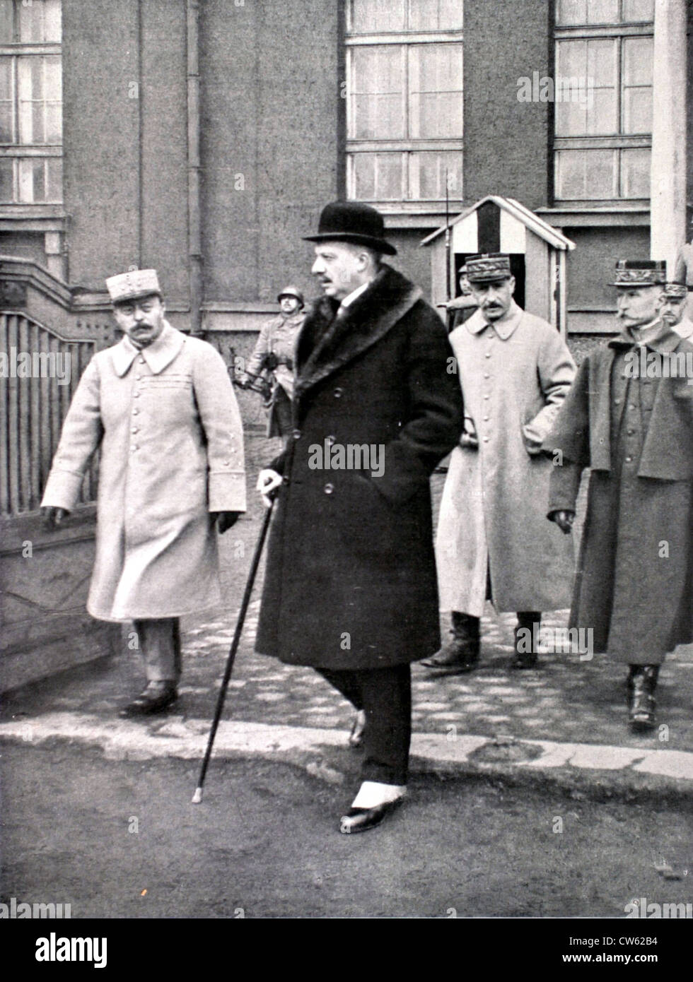 Herr Maginot, französischer Minister des Krieges, auf einer Tour der Inspektion im Ruhrgebiet, 1923 Stockfoto