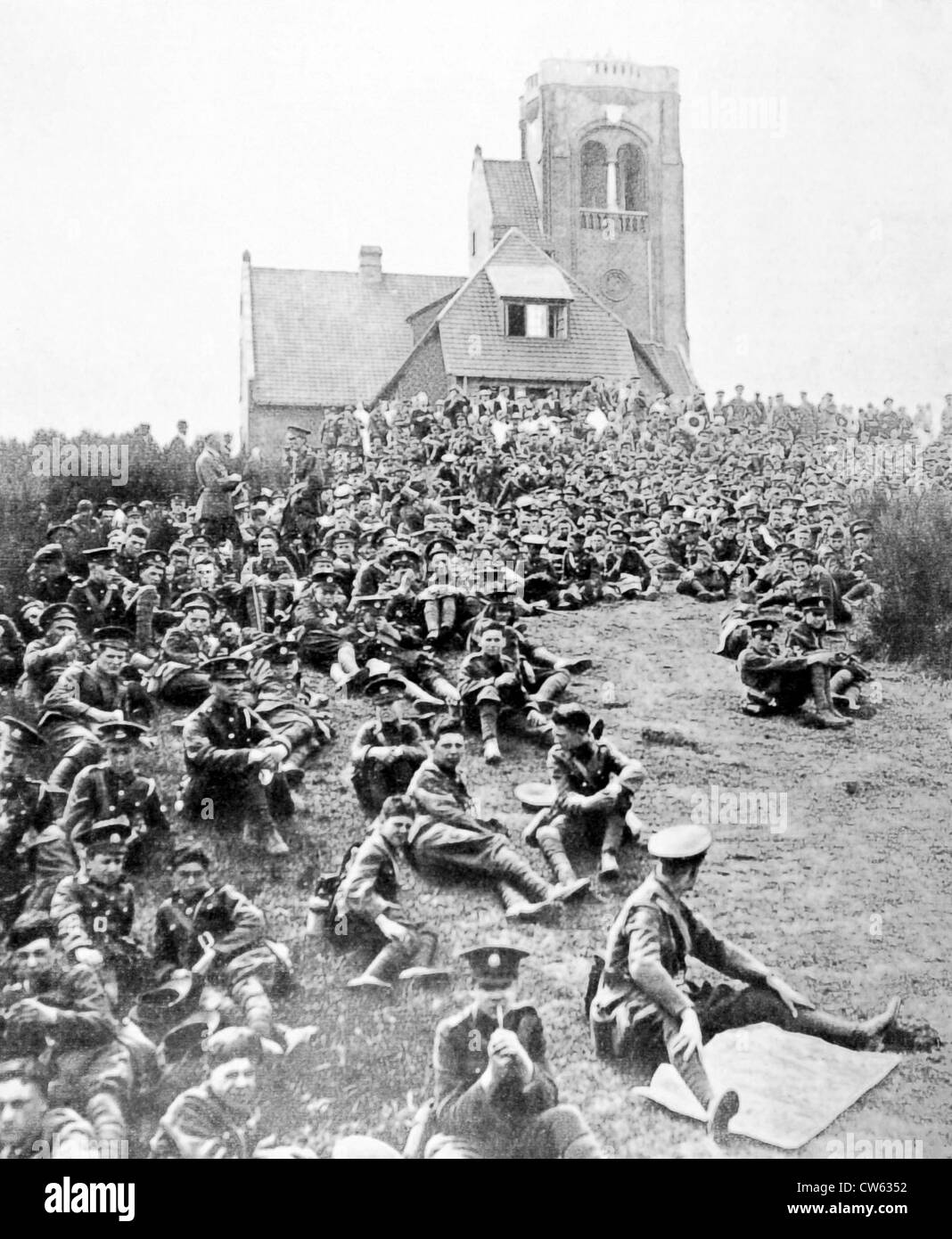 Britische Kadetten in Wallfahrt, Besuch der Norden von Frankreich, wo ihre älteste Begleiter gekämpft haben (Erster Weltkrieg) Stockfoto