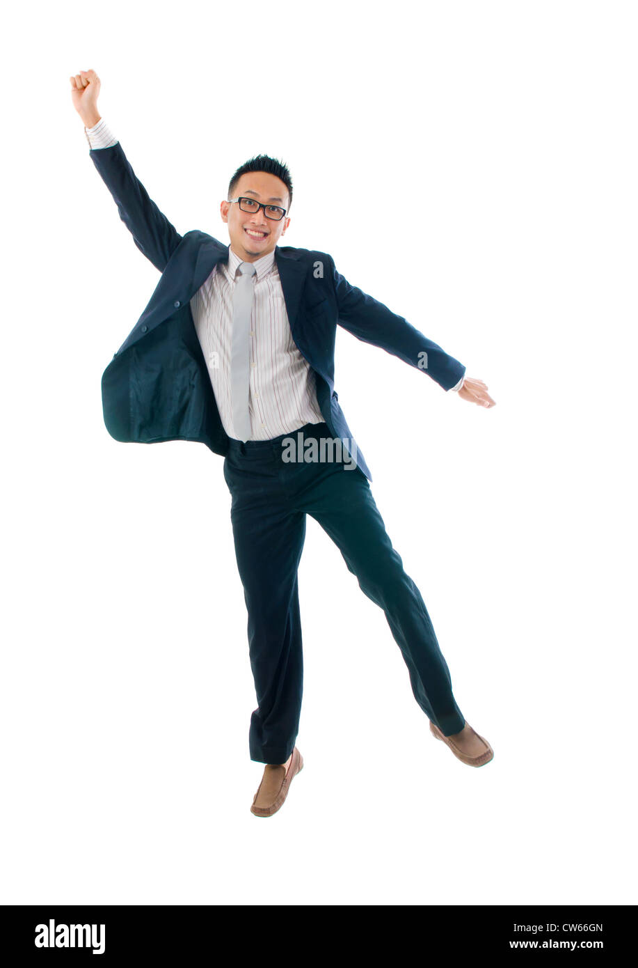 asiatischen Mann springt in Freude Stockfoto