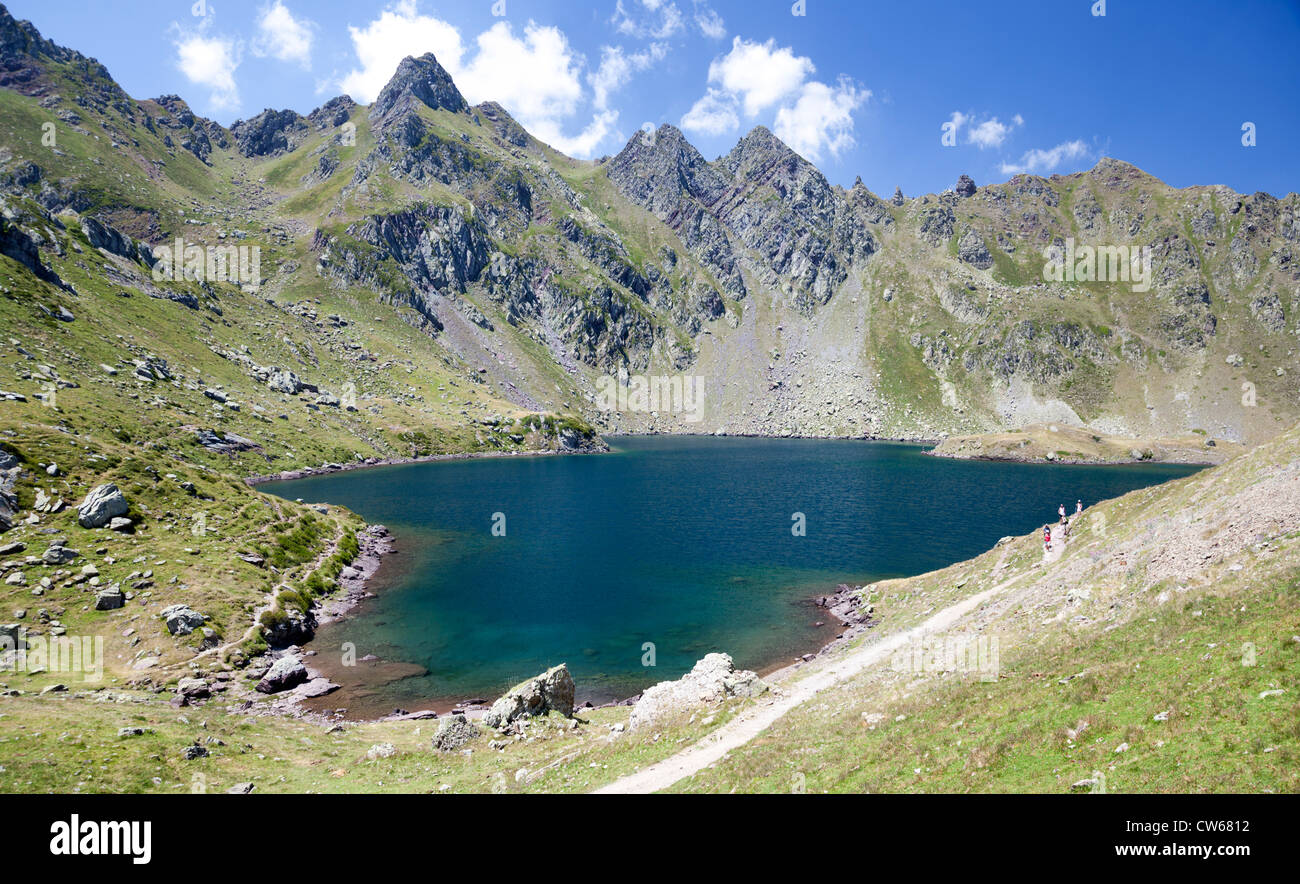 Der Bersau See in Nationalparks der Pyrenäen (westlichen Pyrenäen - Frankreich). Le Lac Bersau Dans le Parc national des Pyrénées. Stockfoto