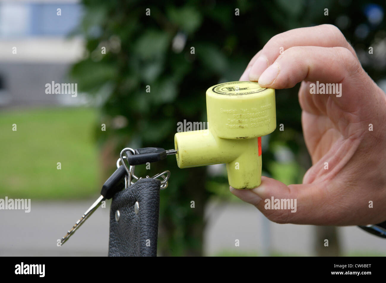 Active air valve lock Fotos und Bildmaterial in hoher Auflösung Alamy