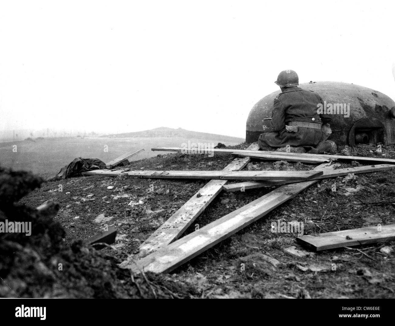 Ein amerikanischer Soldat auf Maginot-Linie in der Nähe von verzerren, 13. Dezember 1944 Stockfoto