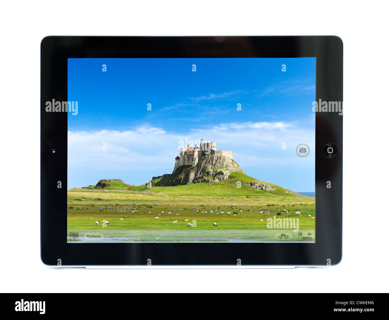 Kamera auf einem iPad 3 zeigt Lindisfarne Castle, Holy Island, Northumberland, UK Stockfoto