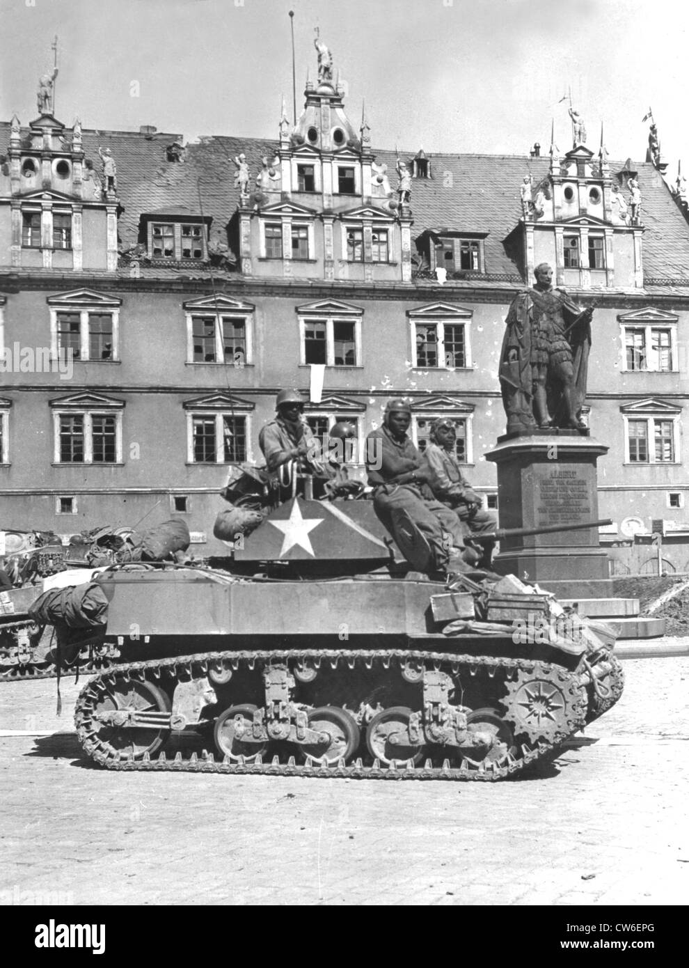 Amerikanische schwarze Truppen in Coburg, 11. April 1945 Stockfoto