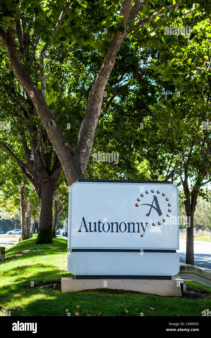 Ein Zeichen für die Software Firma Autonomie einen Hewlett Packard Firma im Silicon Valley, Santa Clara, Kalifornien, USA Stockfoto