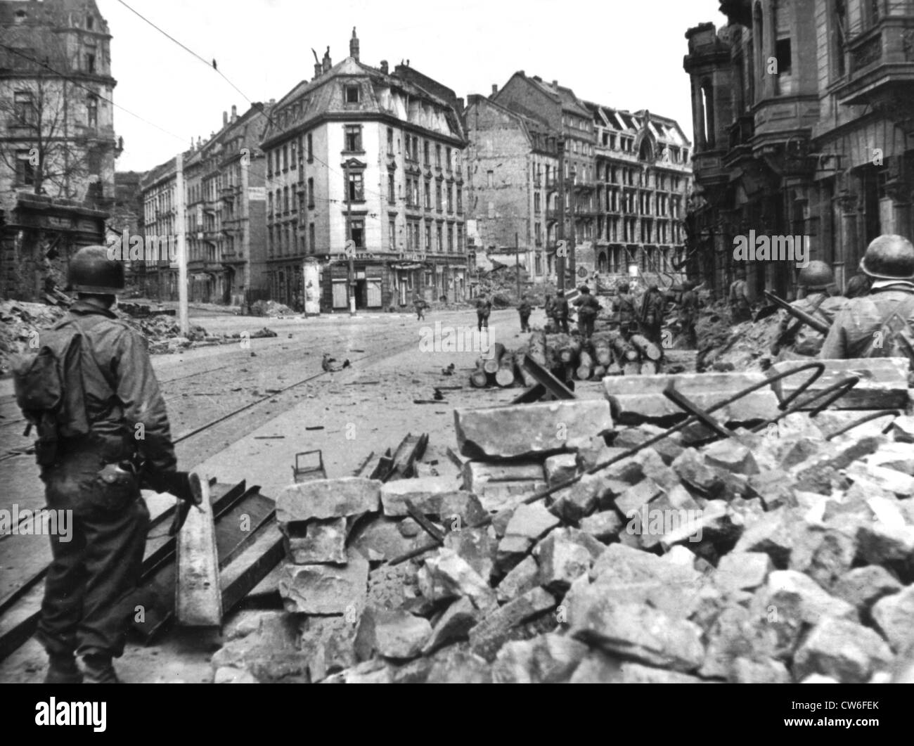 Vormarsch der amerikanischen Truppen in Frankfurt am Main (Deutschland) 29. März 1945 Stockfoto