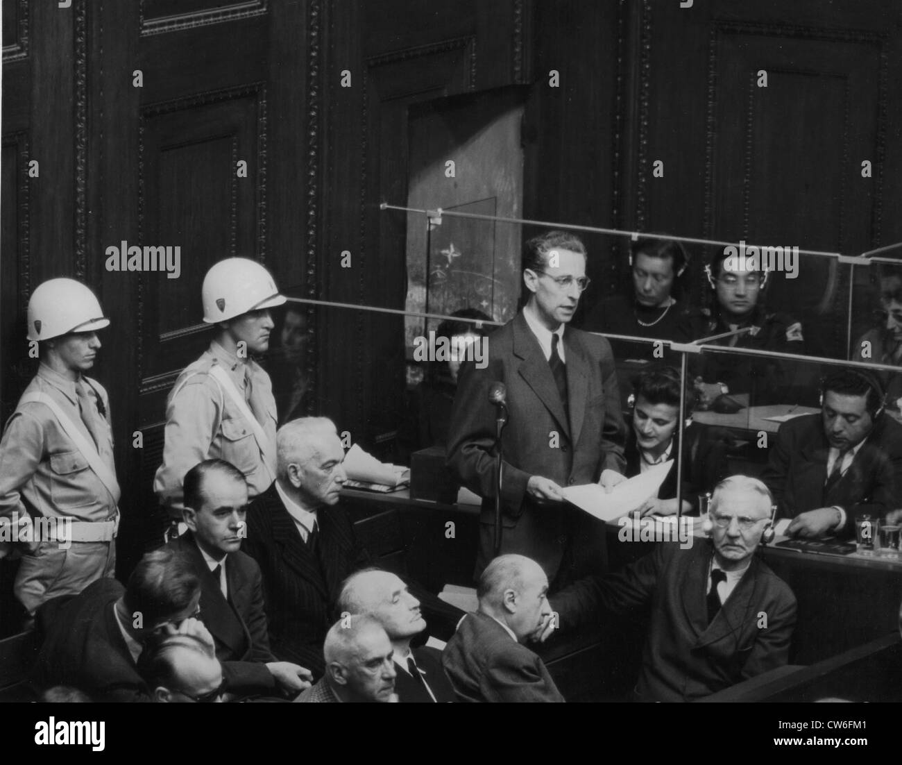 Hans Fritzsche macht seinem letzten Statement auf dem Internationalen Militärgerichtshof in Nürnberg (Deutschland) (31. August 1946). Stockfoto