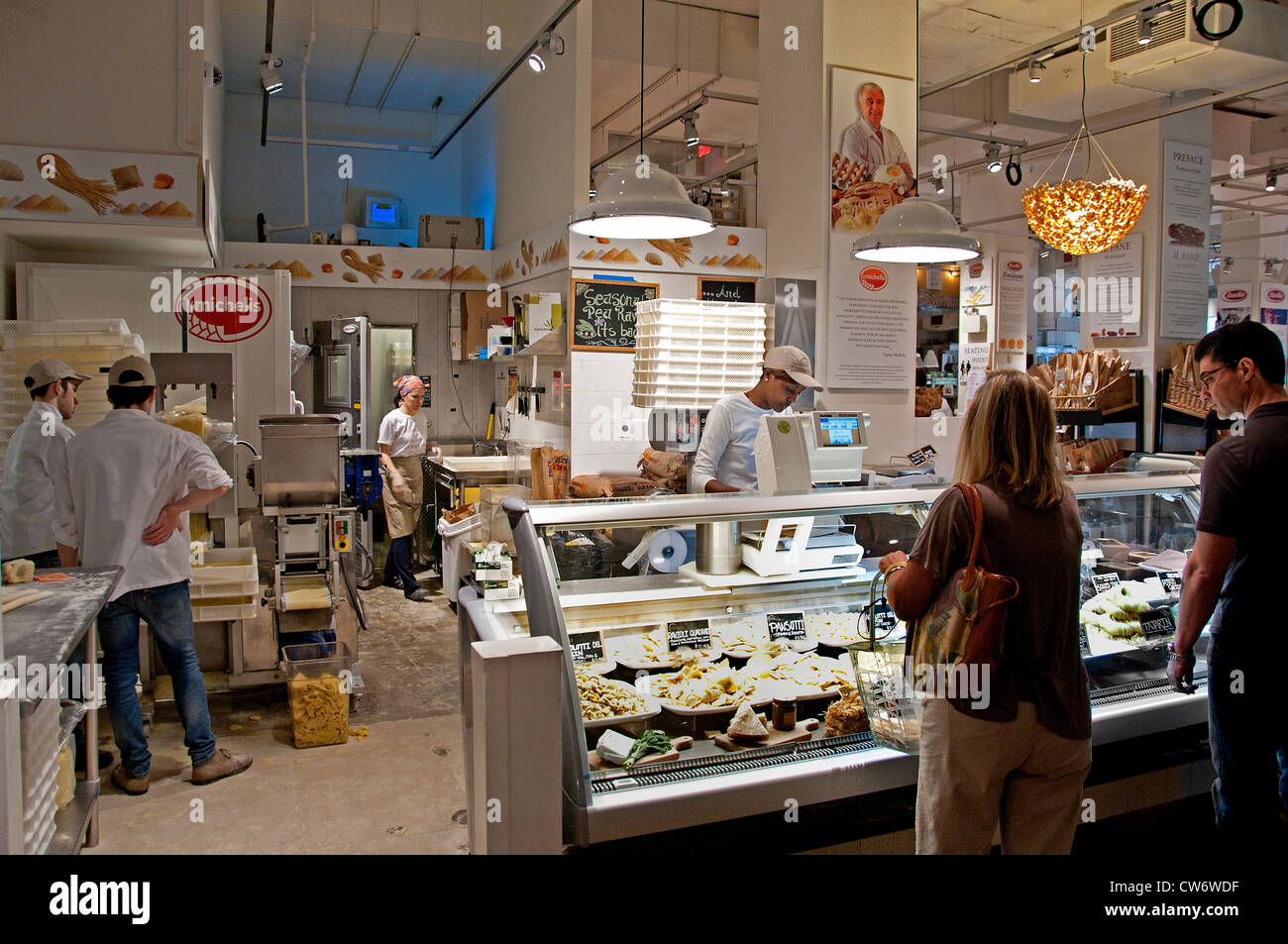 Eataly New York NY wir verkaufen was wir kochen & wir kochen was wir verkaufen New York City Manhattan 5th Avenue und 23rd Street Stockfoto
