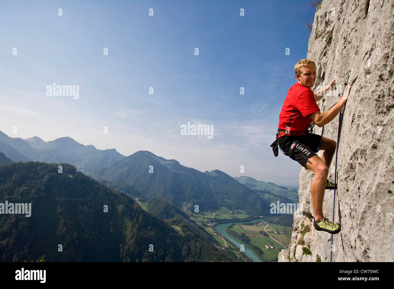 Kletterer an einer Felswand von Losenstein, Austria, Ennstal, Nixloch Stockfoto