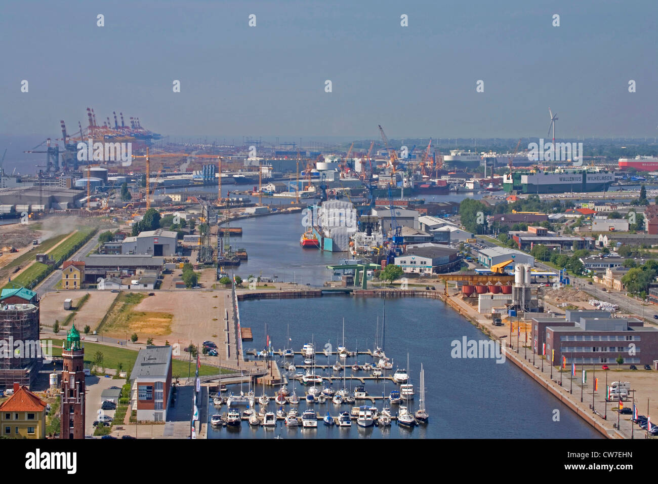 Blick vom Atlantic Hotel Sail City über den neuen Hafen, Deutschland, Freie Hansestadt Bremen, Bremerhaven Stockfoto