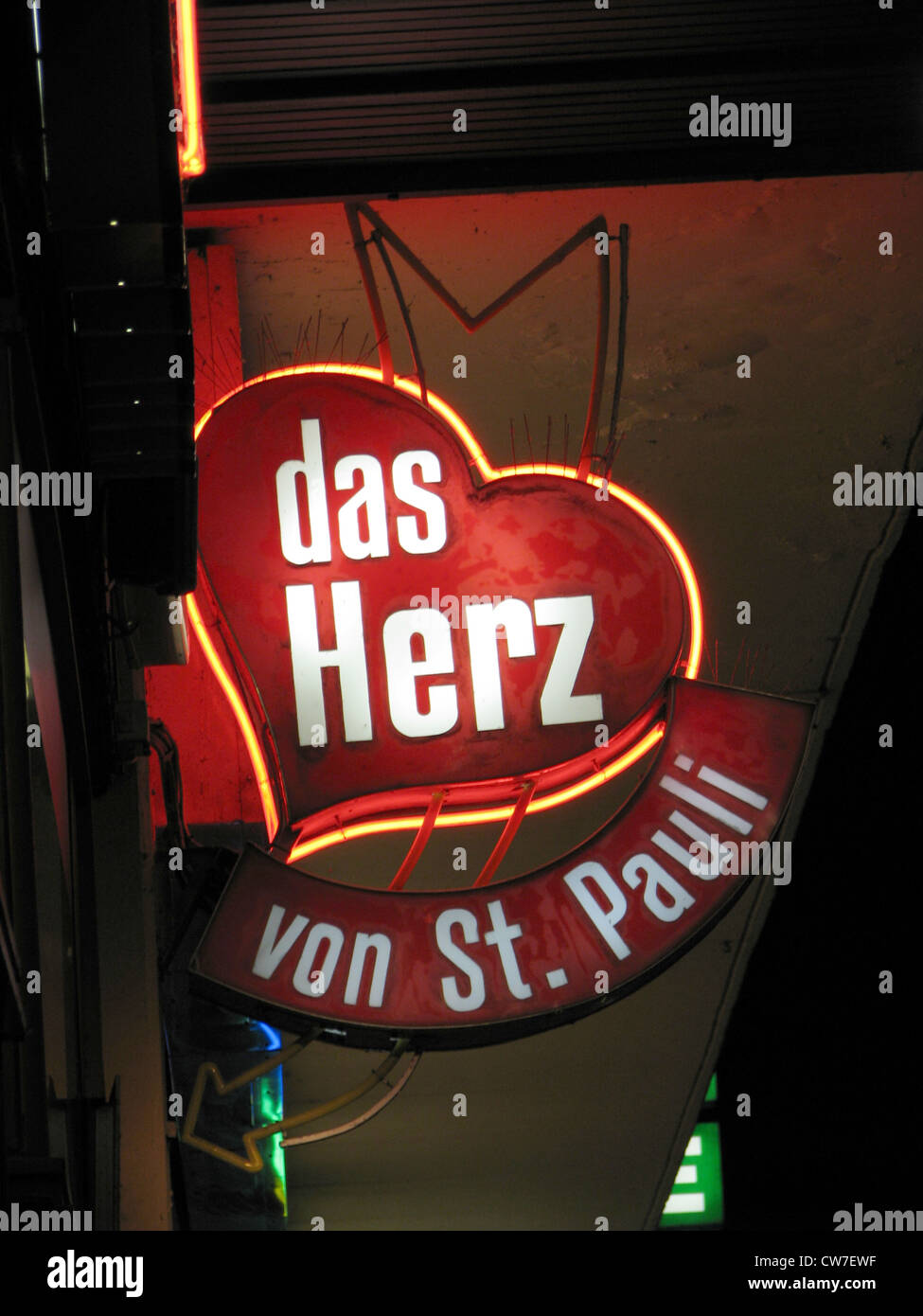 Das Herz von St. Pauli - Neonlicht-Zeichen eines Balkens, Deutschland, St. Pauli, Hamburg Stockfoto