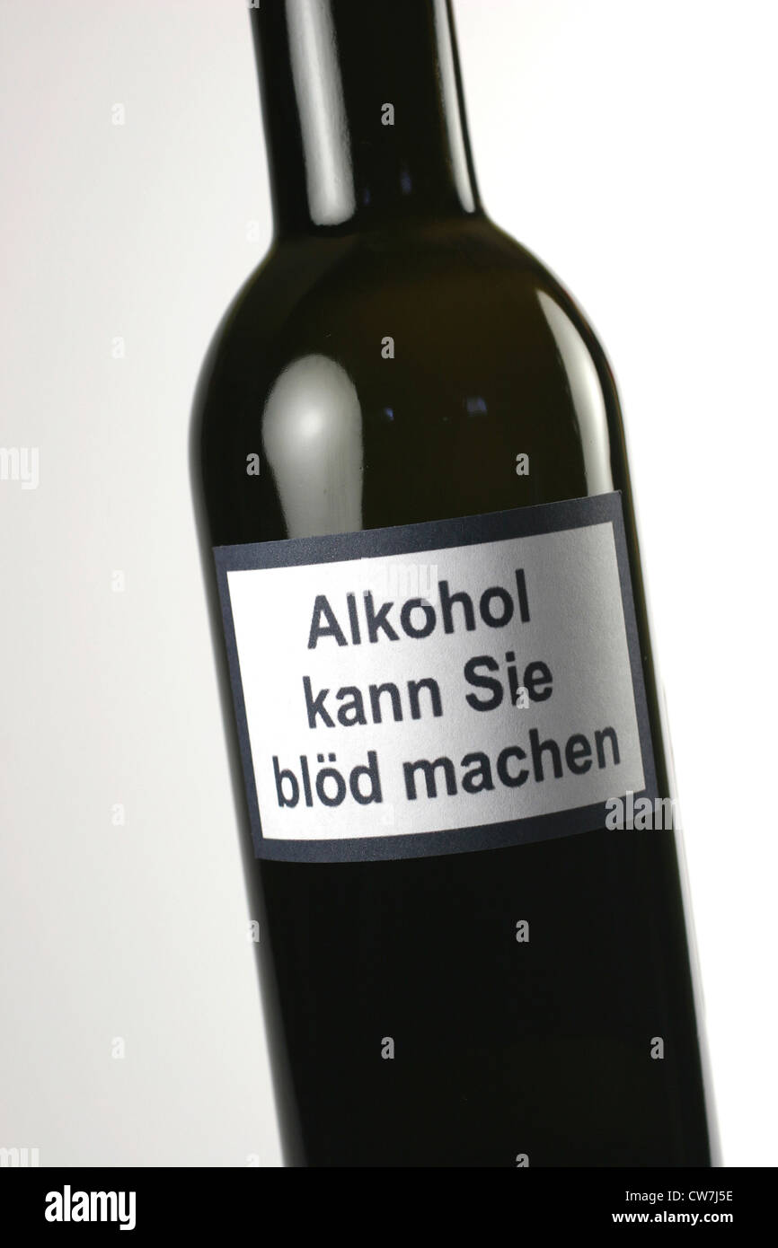 Flasche mit Alkohol-Warnung Stockfoto