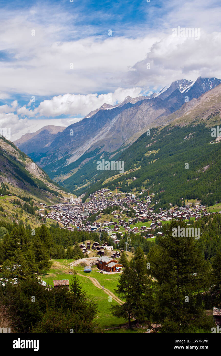 Sommer Panorama Blick über Zermatt, Schweiz Stockfoto