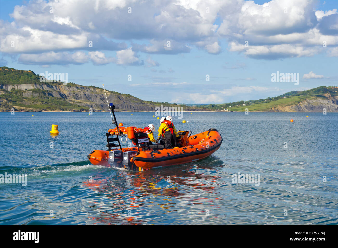 RNLI-Rettungsboot rib "Peral Dorset" zur Festlegung von Lyme Regis Dorset-England Stockfoto
