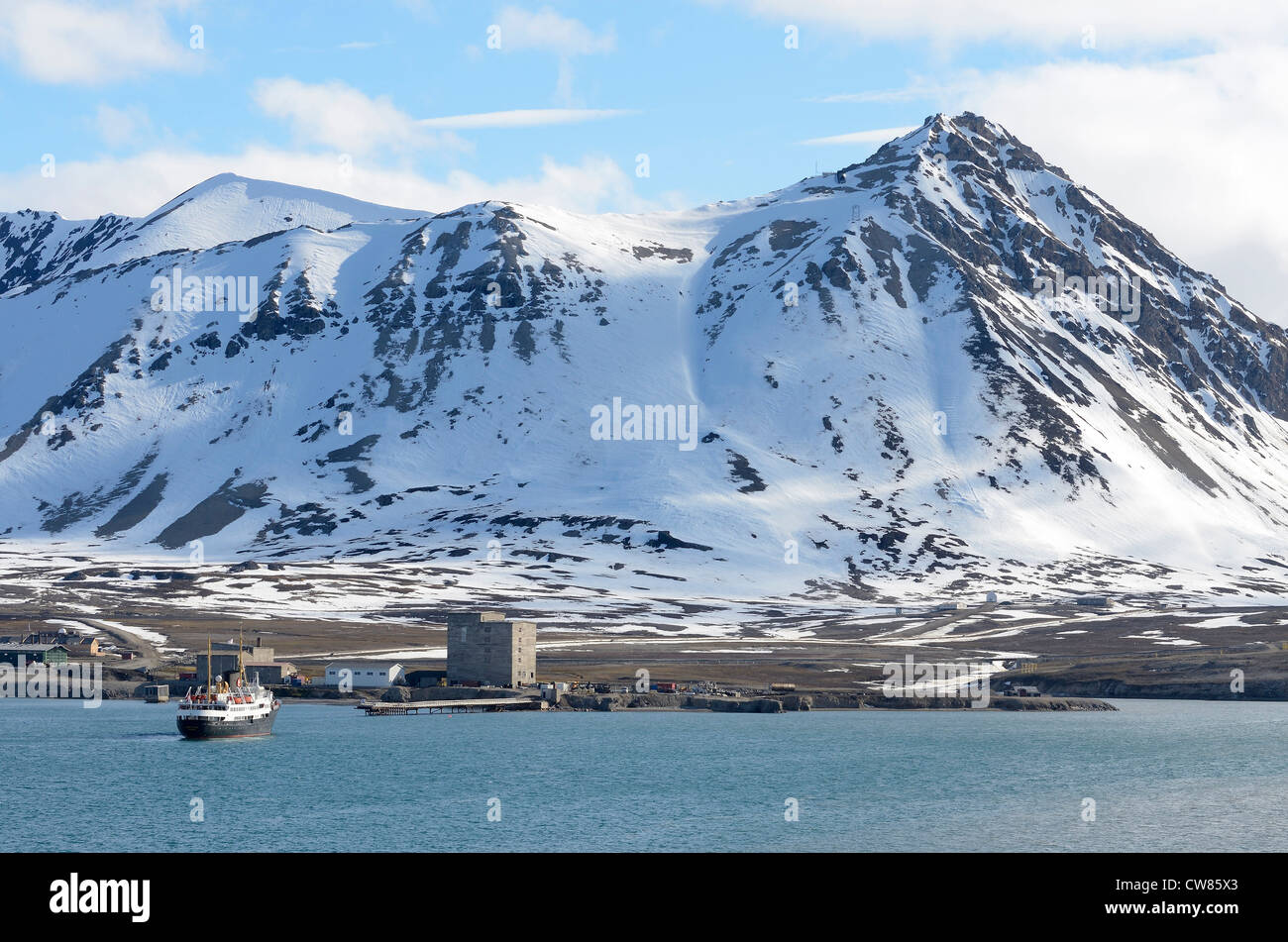 NY ALESUND.  SPITZBERGEN.  SVALBARD-ARCHIPEL.  Norwegen.  SKANDINAVIEN.  ARTIC Stockfoto NY ALESUND.  SPITZBERGEN.  SVALBARD-ARCHIPEL.  Norwegen.  SKANDINAVIEN.  ARTIC Stockfoto